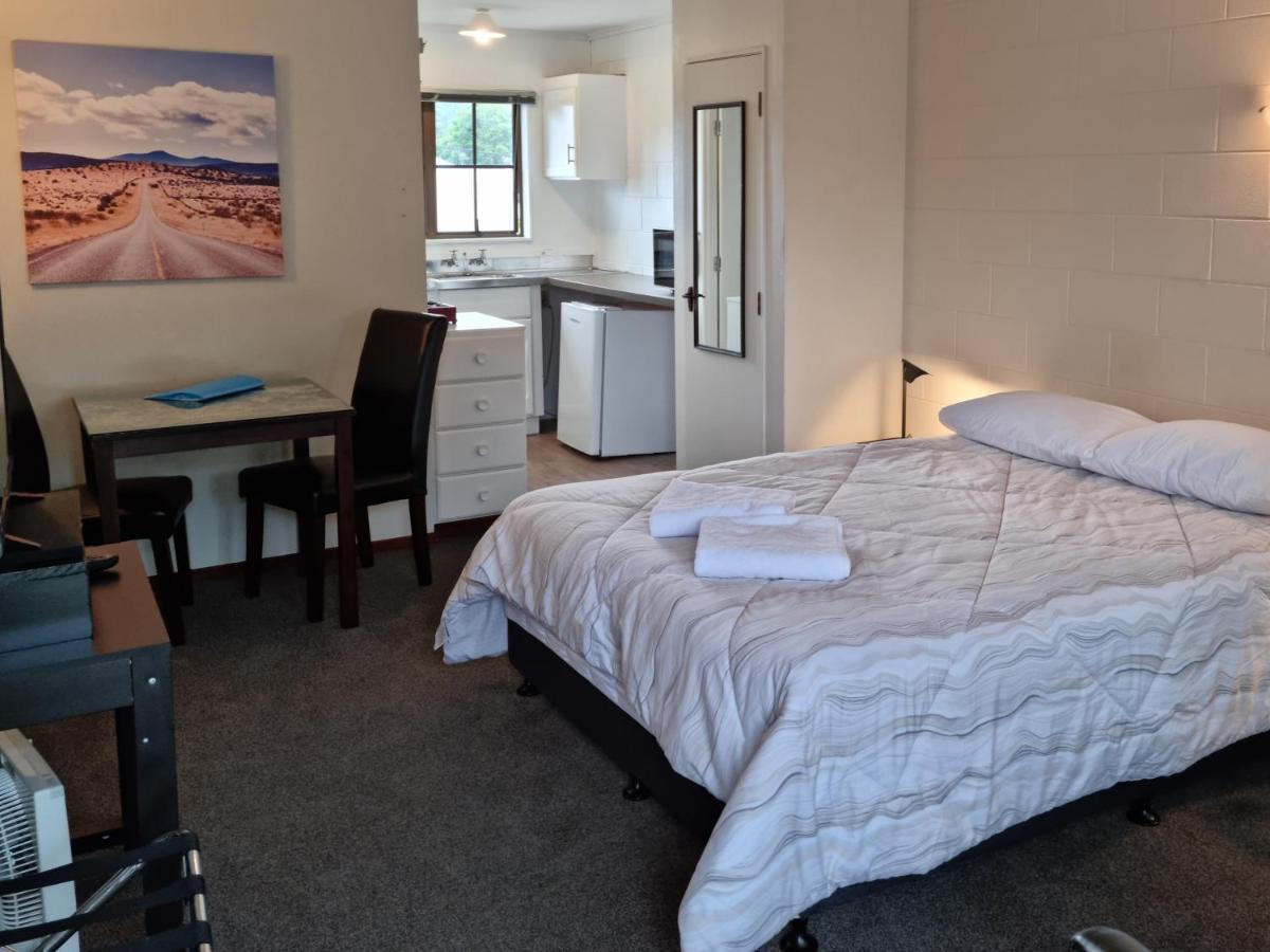 Stonehaven Motel Whangarei Esterno foto